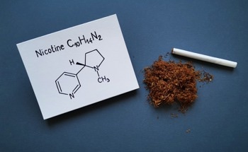 Nanocomposite Sensor with Sensitive Selection of Nicotine in Saliva