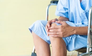 Nanomaterial-Coated Titanium Alloy Improves Muscle Joint Regeneration