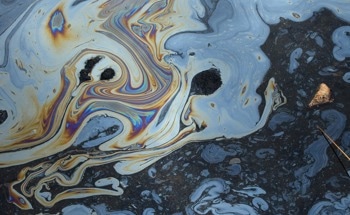 Detecting Zinc in Marine Environments Affected by Oil Pollution