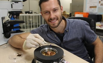 Trapping Polaritons in an Engineered Quantum Box